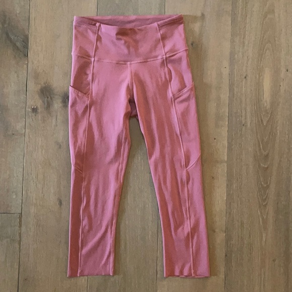 lululemon athletica Pants - Lululemon Fast and Free Crop Leggings- Size 4